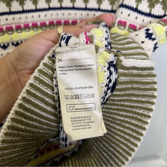 Scotch & Soda Amsterdam In Bloom Mixed Stitch
Knitted Sweater Vest Size Large - Picture 3 of 4